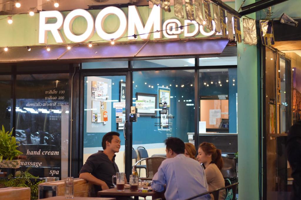 Room@Doze - main image