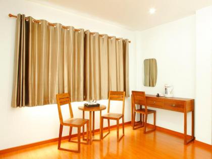 Double DD House @MRT Sutthisarn - image 14