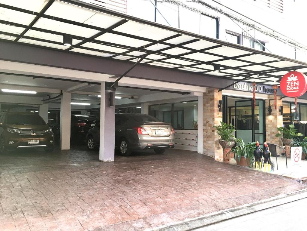 Double DD House @MRT Sutthisarn - image 2