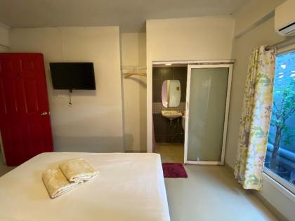 Sidare Bed and Breakfast - image 11