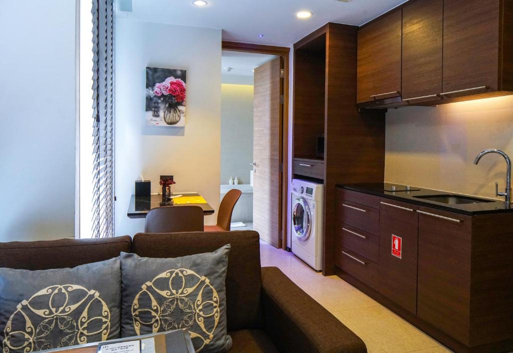 Lit Bangkok Residence - image 6