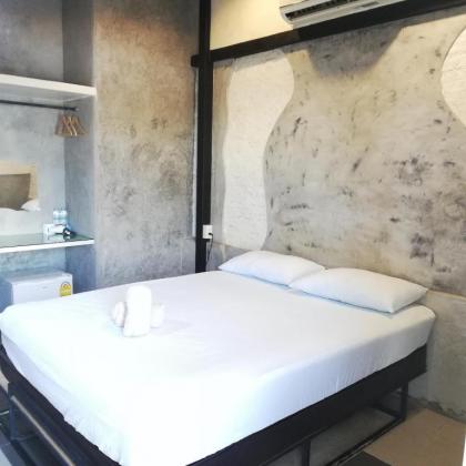 Hive 28 Guest House Bangkok 