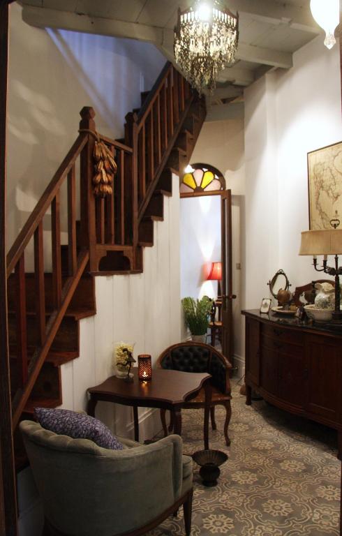 The Bhuthorn Bed And Breakfast - image 2