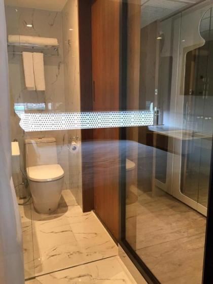 S Box Sukhumvit Hotel - image 18