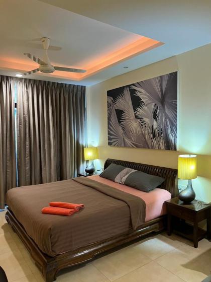 Blue Chang House - image 10