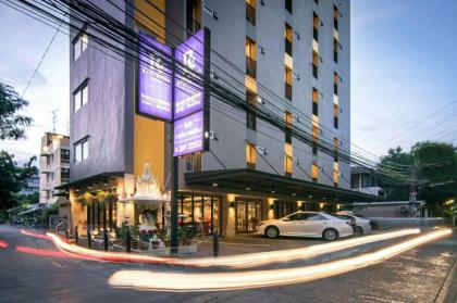 Ratchada Point Hotel - image 11