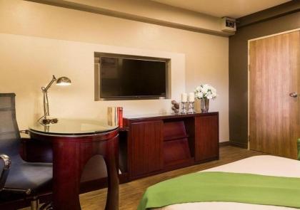 Ratchada Point Hotel - image 18