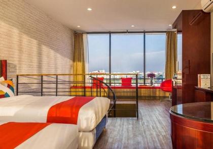 Ratchada Point Hotel - image 19