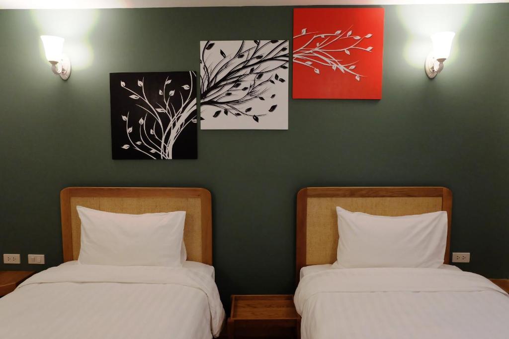 Cozy At 9 Hotel And Kitchen - main image