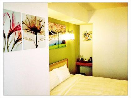 Cozy At 9 Hotel And Kitchen - image 14