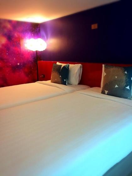 The Xtreme Hotel - image 15