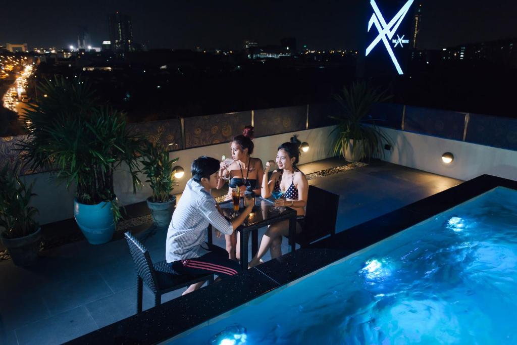 The Xtreme Hotel - image 4