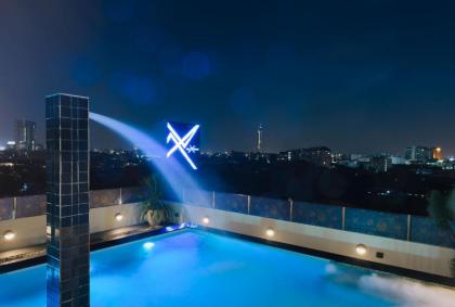 The Xtreme Hotel - image 5