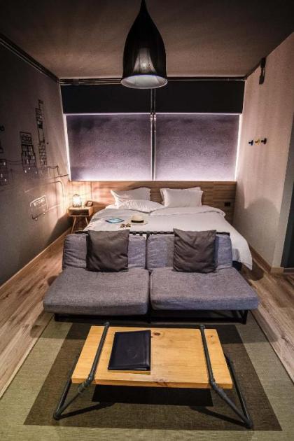 THA City Loft Hotel by TH District - image 13