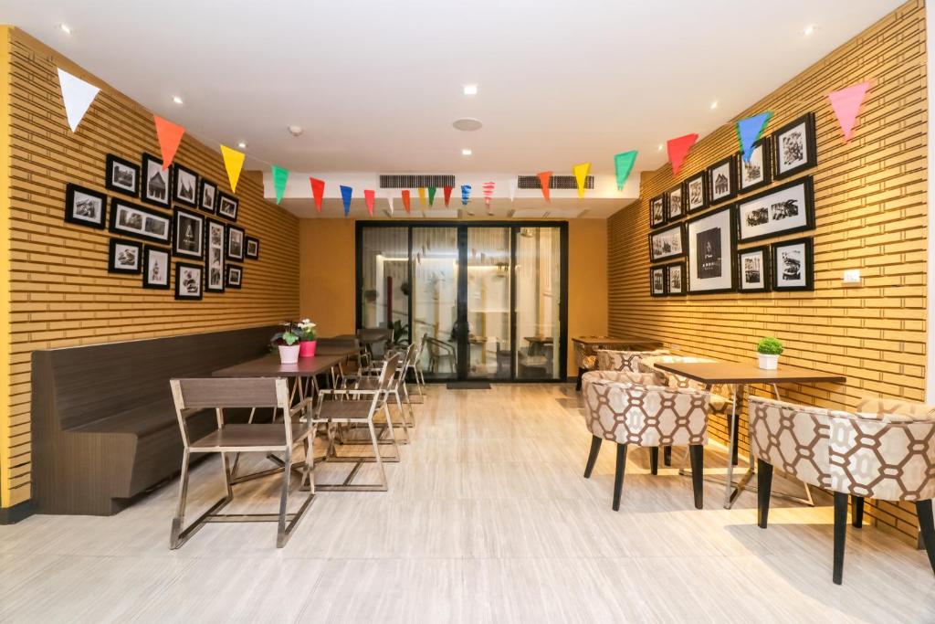 Aim House Bangkok Hotel (SHA Certified) - image 6