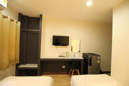 Chaiwat Guesthouse - image 12