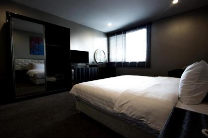 Sakura Sky Residence - image 7