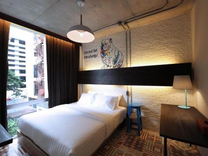 Tints Of Blue Hotel - image 10