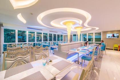 Le Tada Parkview Hotel - image 2