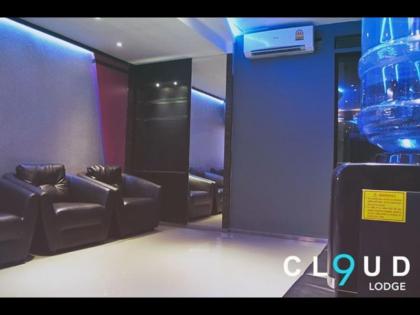 Cloud Nine Lodge Hotel - image 10