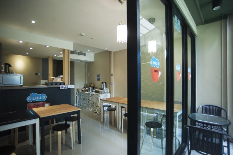 Cloud Nine Lodge Hotel - image 5