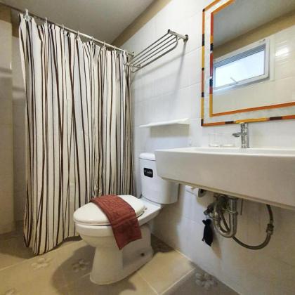 Dinsomon Hotel - image 11