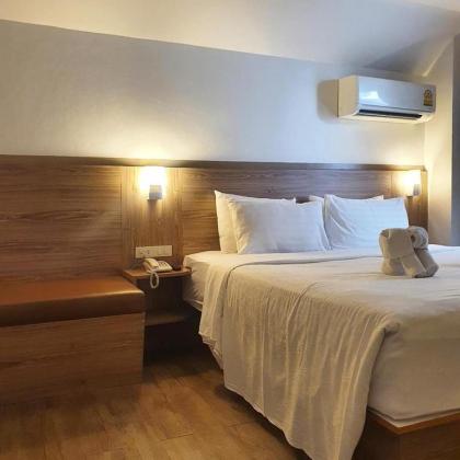 Dinsomon Hotel - image 14