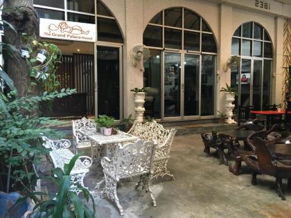 The Grand Palace Hostel - image 8