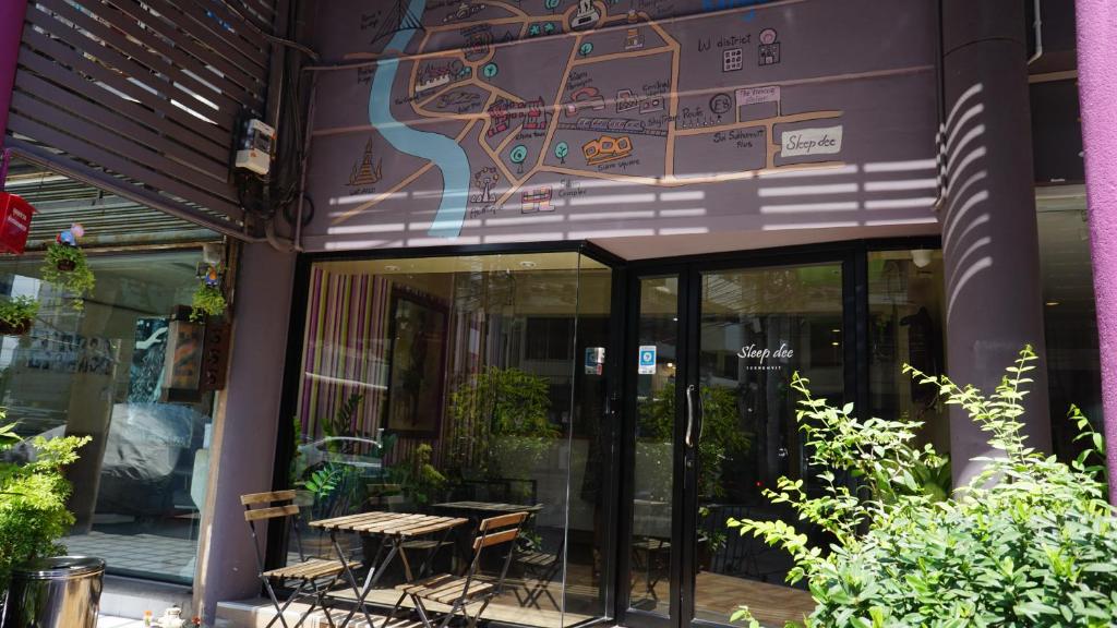 Sleep Dee Hostel - image 2