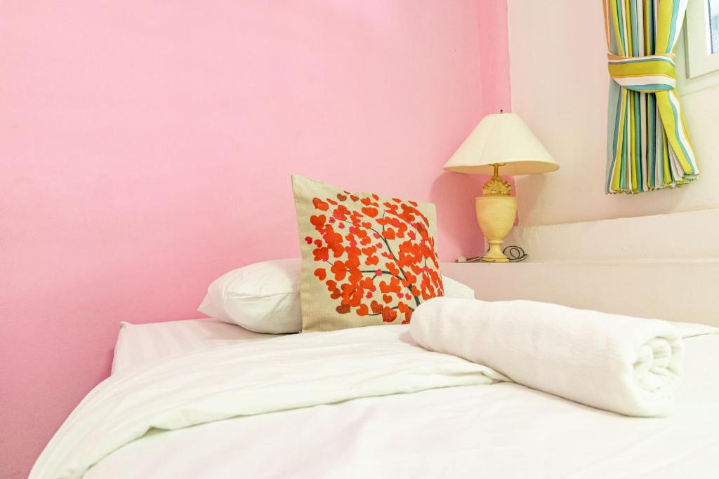 Sleep Dee Hostel - image 7