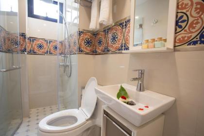 Nine Design Place - image 12
