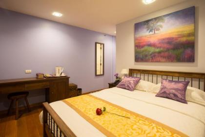 Nine Design Place - image 4