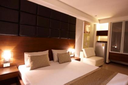 The Bangkok Cha Cha Suite - image 10
