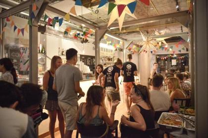 Good One Poshtel & Cafe Bar - image 3