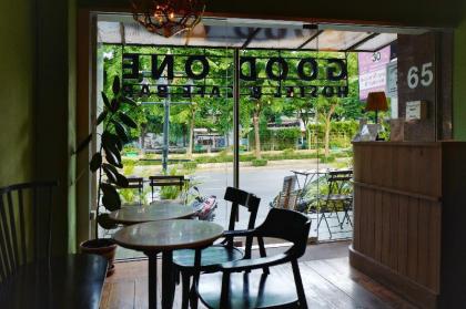 Good One Hostel  Cafe Bar