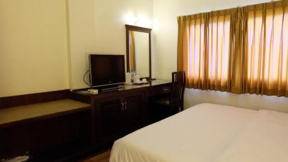 Grand Business Inn - image 12
