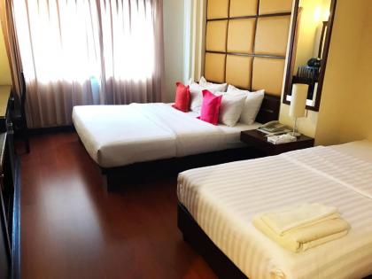 Grand Business Inn - image 17