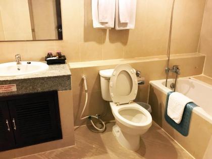 Grand Business Inn - image 5
