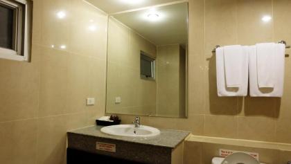 Grand Business Inn - image 6