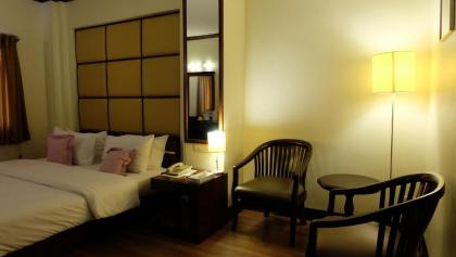 Grand Business Inn - image 9