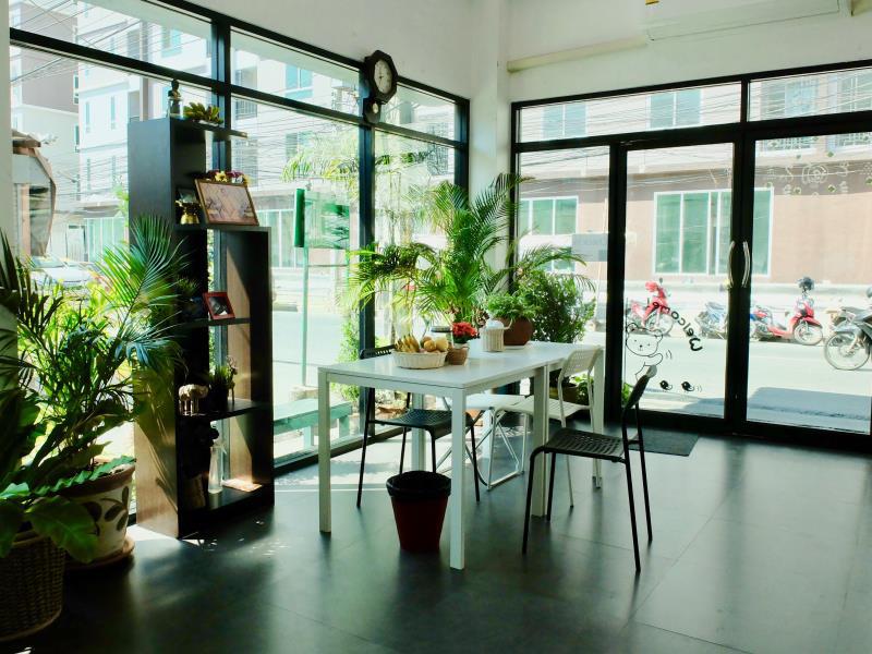 We Inn - main image