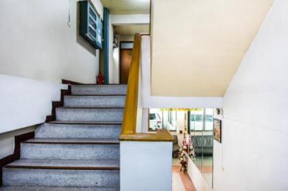 Gedkanok Apartment - image 20