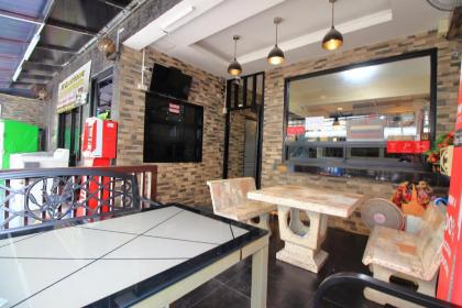 OYO 302 BB Guesthouse - image 10
