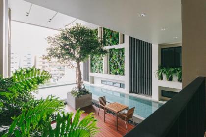 Mii Hotel - image 12
