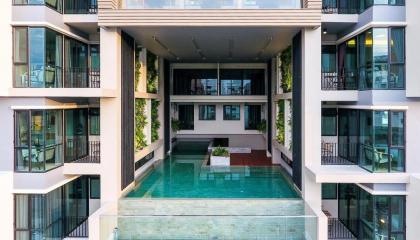 Mii Hotel - image 13