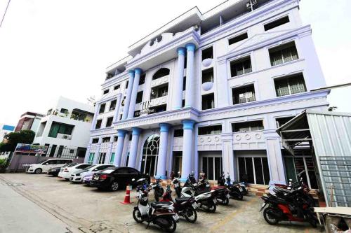 T3 Residence - image 2