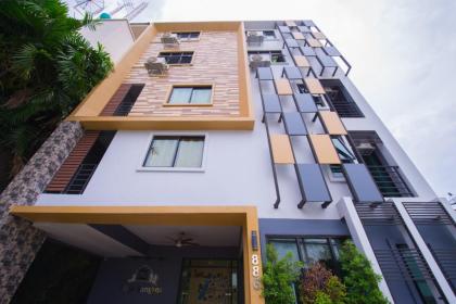 Hide Bangkok Hostel - image 2