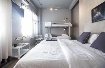 2W Bed & Breakfast Bangkok - image 16