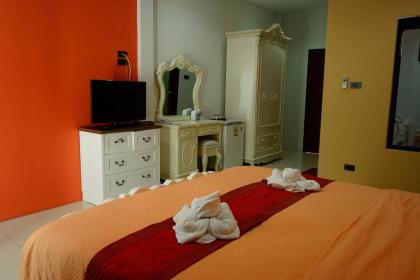 The Pool Resort - image 14