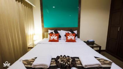 ZEN Rooms Silom 12 - image 4